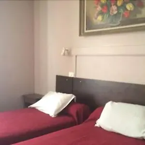 Stanislas Sans Ascenseur 2* Paris