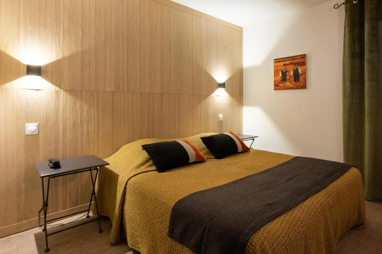 Hotel Hôtel l'Amandière Saint-Rémy-de-Provence